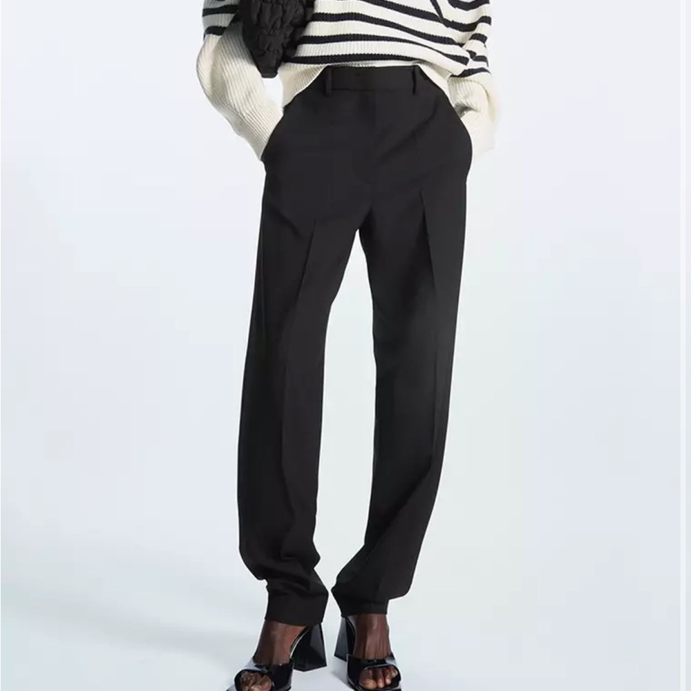 new: cos black trousers